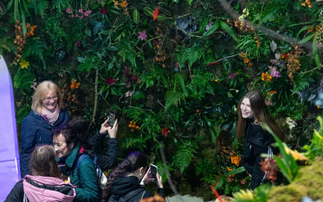 FOTOGALERIE: Vesmírná hlavní expozice i zahradnické trhy. Začala jarní Flora Olomouc