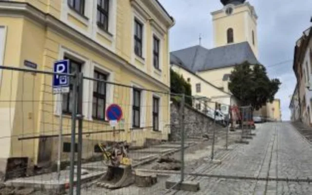 V historickém centru Šumperka začaly opravy plynovodu. Potrvají až do října