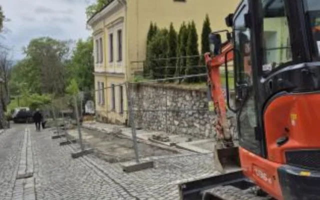 V historickém centru Šumperka začaly opravy plynovodu. Potrvají až do října