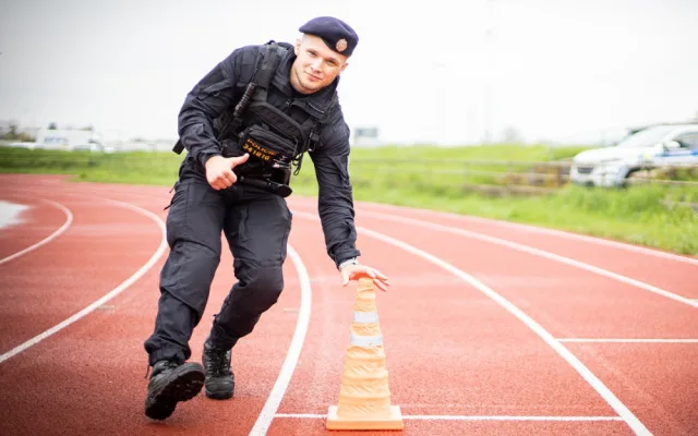 Chceš si zkusit fyzické testy k Policii České republiky?