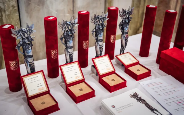 Klášterní Hradisko hostilo předávání Cen města. Ceremoniál by si zasloužil větší sál, míní opozice