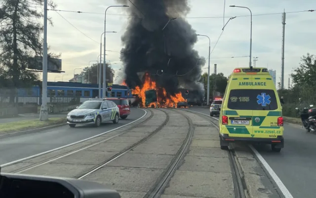 Před soudem je srážka kamionu s vlakem a požár na přejezdu v Olomouci. Polský řidič přiznal vinu