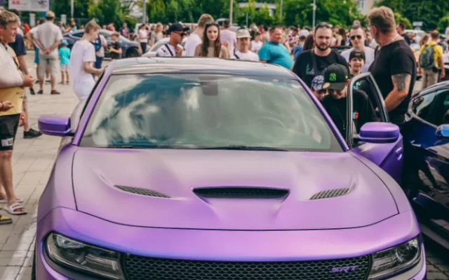 Luxusní supersporty se sjedou před Šantovku. Zkuste se v nich projet