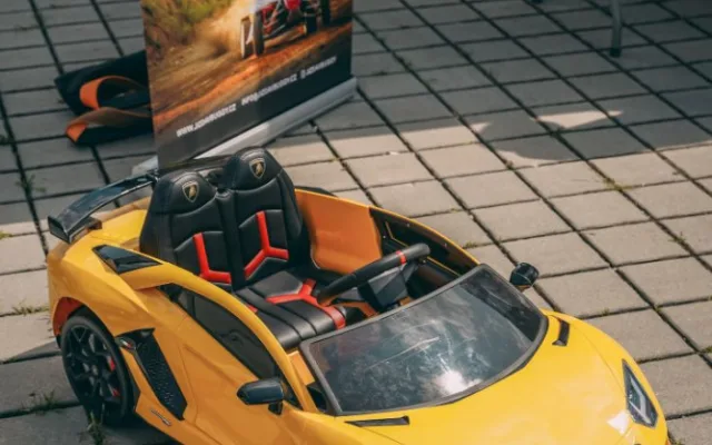 Luxusní supersporty se sjedou před Šantovku. Zkuste se v nich projet