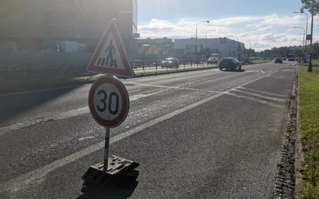 Provizorní přechod na průtahu Olomoucí zaskočil řidiče i chodce. Obrovské riziko, míní koordinátor BESIPu