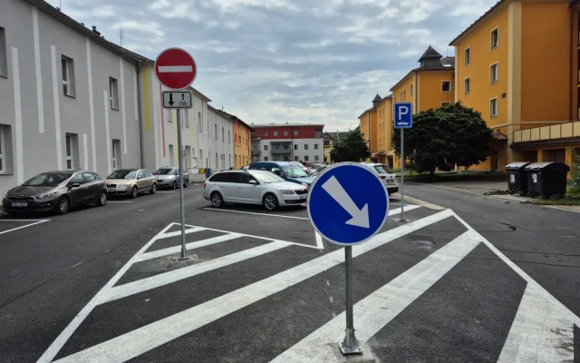 Šumperk opravil jižní část areálu bývalých kasáren. Nové komunikace přišly na dva a půl milionu