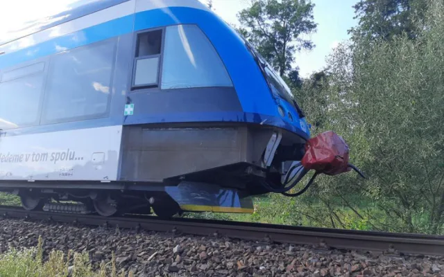 4 - Dopravní nehoda na přejezdu ve Velké Bystřici