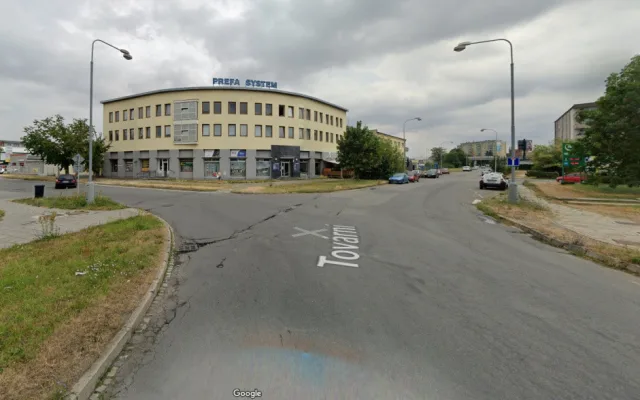 Komplikace u Kauflandu v Olomouci. Příjezdová křižovatka bude dva týdny kvůli opravám zavřená