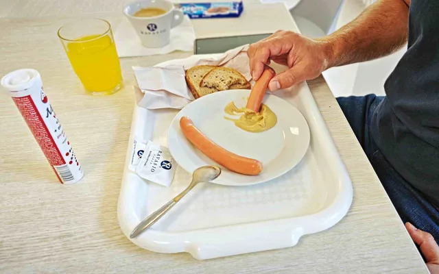Olomoucká transfuzka po rekonstrukci vítá dárce krve. Opět si pochutnají i na oblíbených párcích