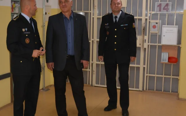 Do likvidace škod na severu Olomouckého kraje se zapojilo na 700 vězňů