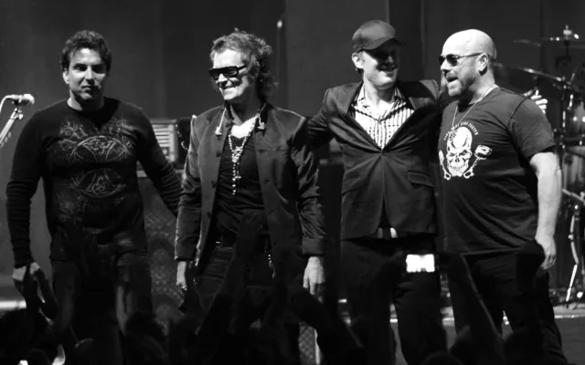 Hvězdný kytarista Joe Bonamassa s Black Country Communion v Olomouci. Vystoupí v Korunní pevnůstce