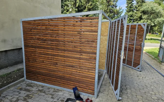 Šternberk má coolny. Vybudoval dvě dobíjecí místa pro elektrické vozíky, které využívají senioři