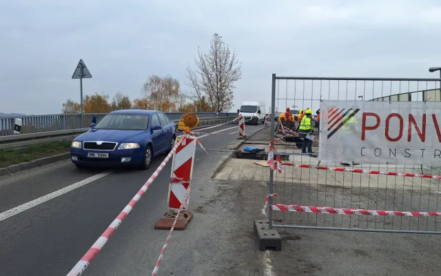Opravy mostu v Zábřehu na hlavní trase na Jeseníky se minimálně o měsíc protáhnou