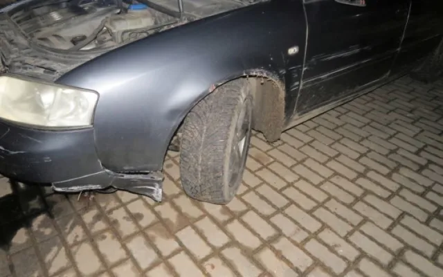 Opilý řidič pod vlivem marihuany za sebou v Doloplazech nechal spoušť. Neměl řidičák, techničák ani SPZ