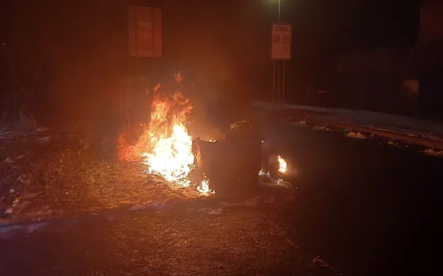 Hasiči na Silvestra v kraji likvidovali zatím jen několik malých požárů kontejnerů a zábavní pyrotechniky