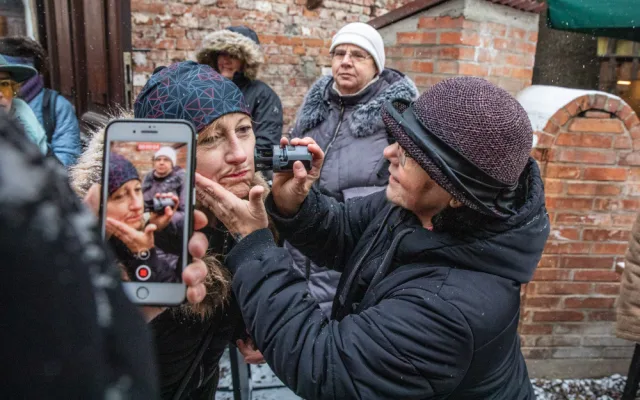 FOTO A VIDEO: Sníh švihlochodce nezastavil. Olomoucí se propletl bláznivý pochod