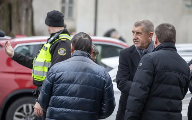 Na rozloučení s Milanem Ferancem dorazily stovky lidí. Do Olomouce přijel i Andrej Babiš