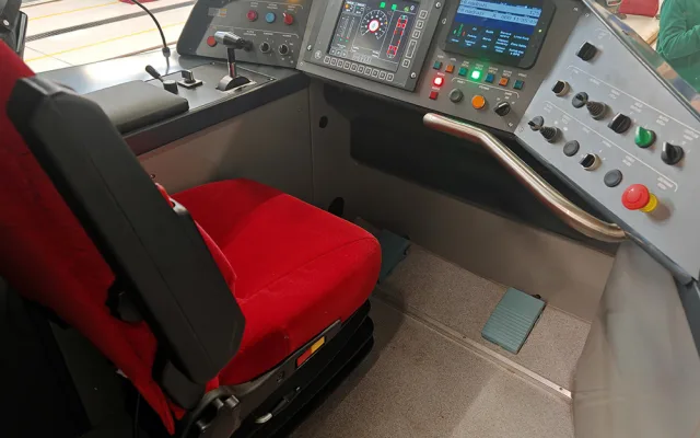 Ochrana před kolizí i viry v interiéru. Do olomouckých ulic vyjede první vůz z flotily nových tramvají