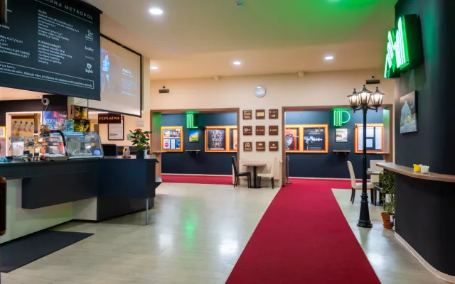 Olomoucké kino Metropol má nové sedačky, v předsálí vznikl druhý bar. Loni přilákalo 60 tisíc diváků
