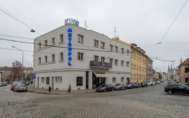 Olomoucké kino Metropol má nové sedačky, v předsálí vznikl druhý bar. Loni přilákalo 60 tisíc diváků
