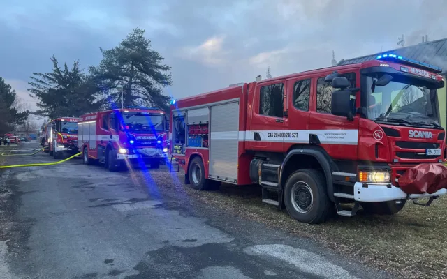 V Blatci na Olomoucku hořel řadový dům, s požárem bojovalo sedm jednotek hasičů