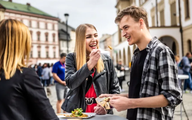 TIP NA VÍKEND: Olomouc o víkendu už poosmé ovládne tvarůžkový festival. Chybět nebudou ani zákusky