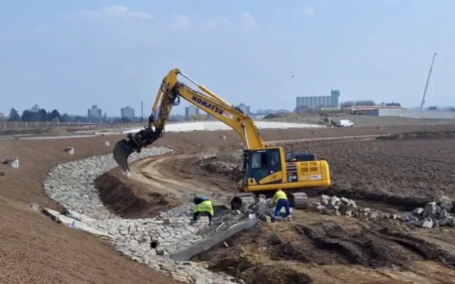 VIDEO: Okolí Přerova se díky stavbě dálnice D1 mění rychle před očima. Termín dokončení je před Vánocemi