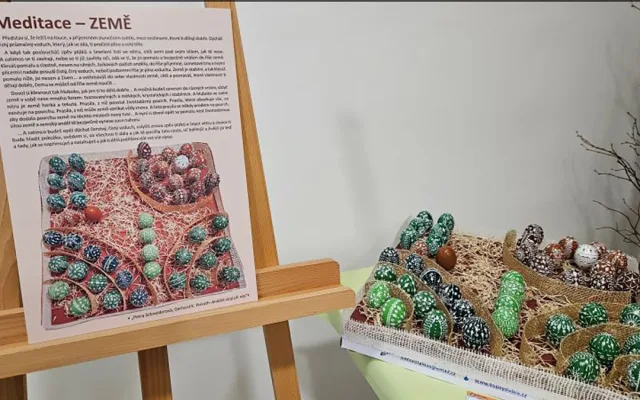 Kraslice čtyř živlů. Lékárnice z přerovské nemocnice tvoří skvostná velikonoční díla