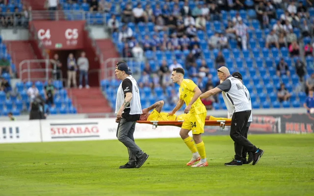 Hvězdu Sigmy čeká operace. Jan Kliment má po duelu s Baníkem zlomenou lýtkovou kost