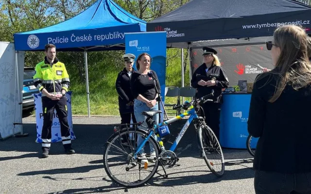 Kampaň Na kole jen s přilbou nabídne víc setkání s cyklisty i nové piktogramy