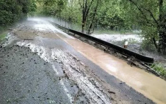 Silné bouřky na Přerovsku. V několika obcích zasahují hasiči