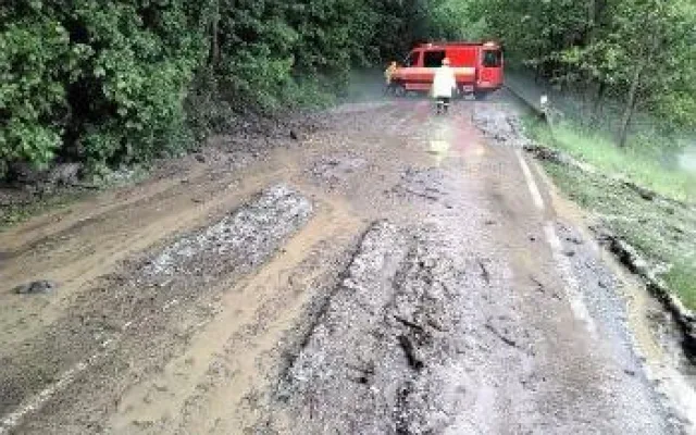 Silné bouřky na Přerovsku. V několika obcích zasahují hasiči