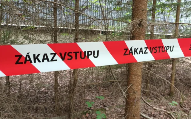 FOTOGALERIE: U Vikantic začala po čtyřiceti letech likvidace skladu jedovatých látek