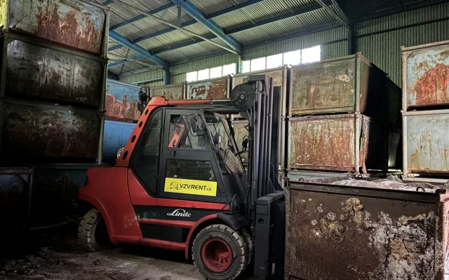 FOTOGALERIE: U Vikantic začala po čtyřiceti letech likvidace skladu jedovatých látek