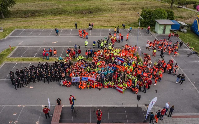 VIDEO: Extrémní soutěžní prověrka. Policejní hlídka z Olomouce zazářila na prestižní Rallye Rejvíz
