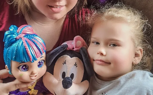 Na skok do nemocnice. Odstranění mandlí, zmrzlina a pětiletá Natálka ve stejný den jela domů