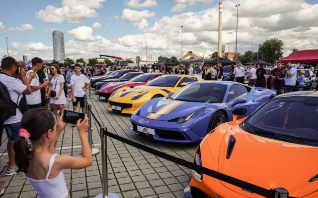 Supersporty už tuto sobotu před Šantovkou. Přijďte si užít luxus, adrenalin i zábavu