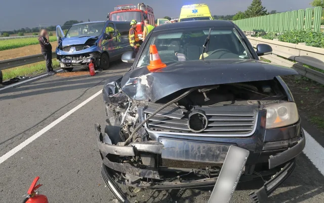 Nehody zablokovaly dálnici D46 u Olomouce. Pět aut bouralo kvůli nedodržení odstupů