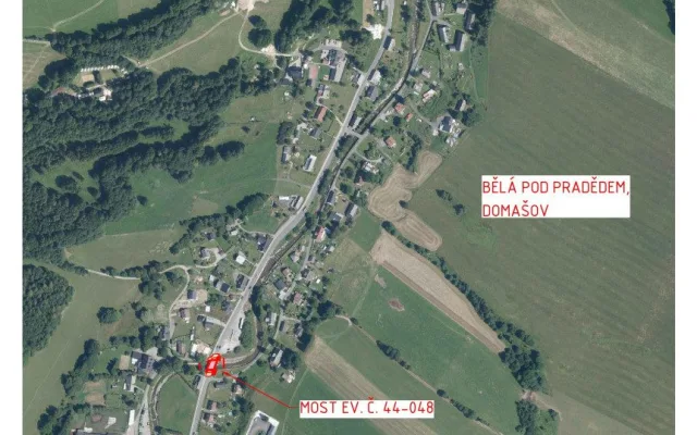 Lidé v Domašově na Jesenicku se dočkají dvou nových mostů. Loni je poničily povodně