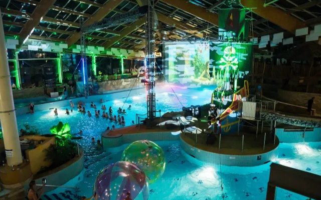 Aquapalace Praha zve na Letní Silvestr