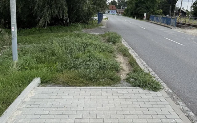 Cyklostezka s překážkami. Litovel u klíčového projektu čeká na výstavbu mostků