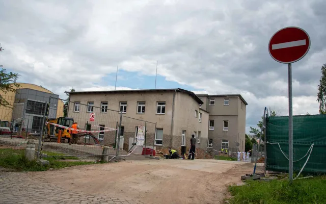 Demolice ve Fakultní nemocnici Olomouc: k zemi půjde část budovy ředitelství