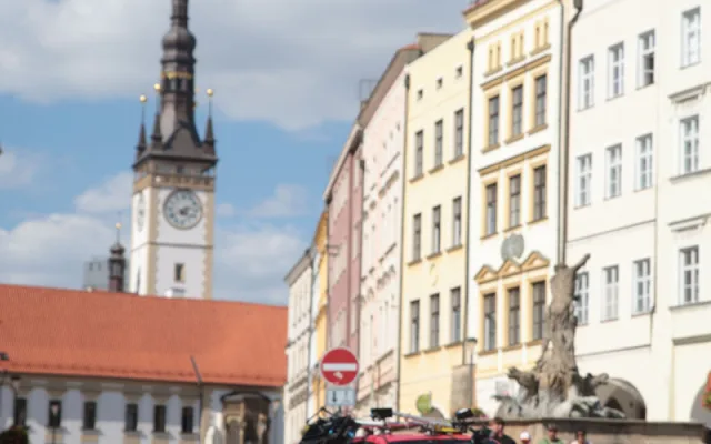 Scény jako z Kobry 11 v Olomouci. Na Hané vzniká akční snímek plný kaskadérských kousků