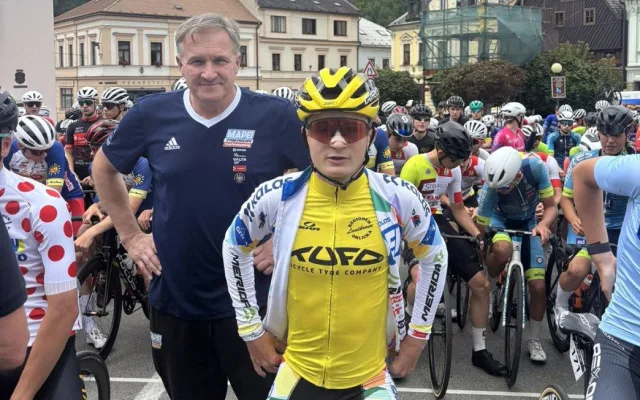 Jiří Kaňkovský starší a Matěj Piták. Borce z Vrchlabí trénoval Kaňkovský v Olomouci od jeho deseti let. Po osmi letech je z toho přestup do Visma | Lease a Bike.