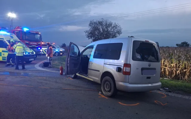 Pět zraněných při nehodě u Žešova. Ráno se zde srazily dva automobily