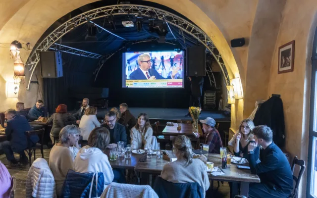VOLBY 2025: Po sečtení většiny okrsků v Olomouckém kraji drtivě vede ANO