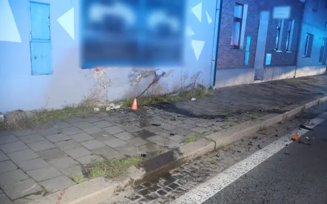 Se dvěma a půl promile vletěl u Hornbachu do dalšího autoa. Zranil dvacetiletého řidiče