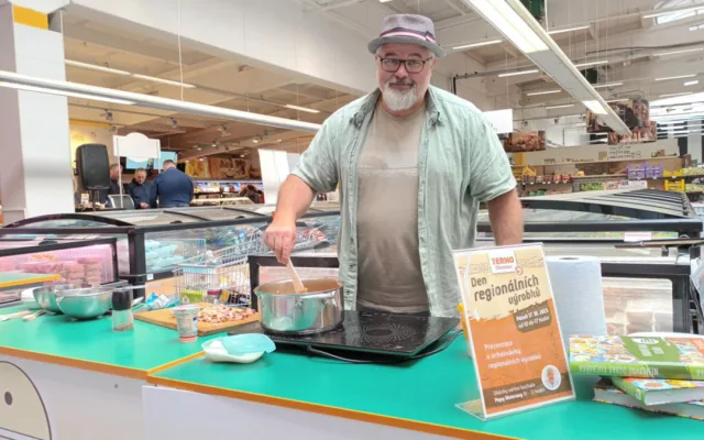 Den regionálních výrobců provoněl supermarket Terno Olomouc. Grilovalo se a vařilo