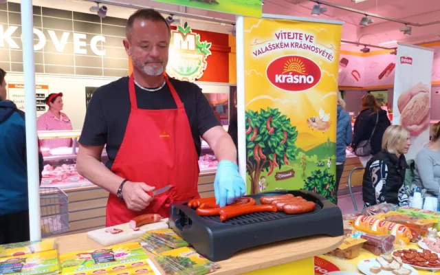 Den regionálních výrobců provoněl supermarket Terno Olomouc. Grilovalo se a vařilo