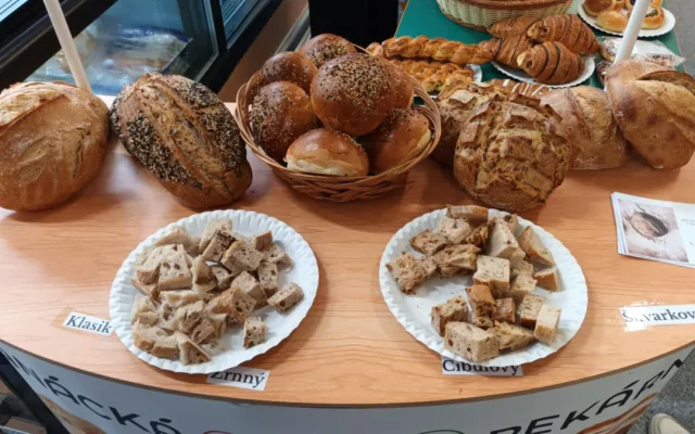 Den regionálních výrobců provoněl supermarket Terno Olomouc. Grilovalo se a vařilo